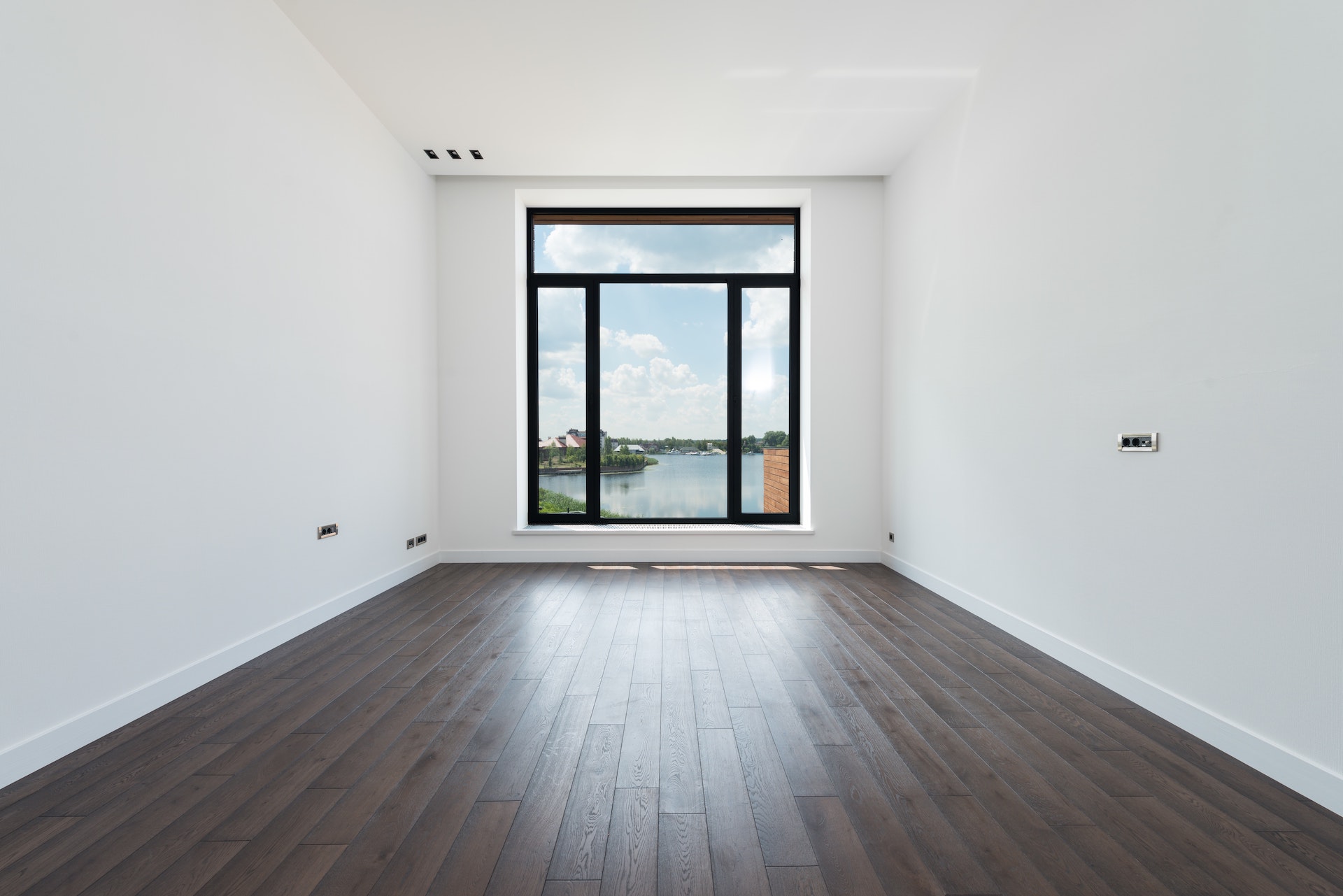 long room with drywall